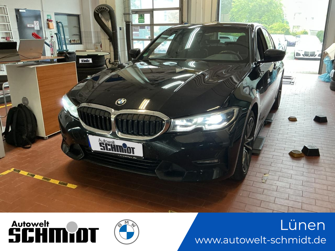 BMW 330e Sport Line + GARANTIE