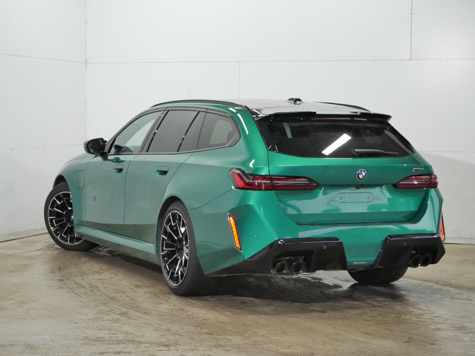 BMW M5 Touring xDrive + GARANTIE-bis-06.2030