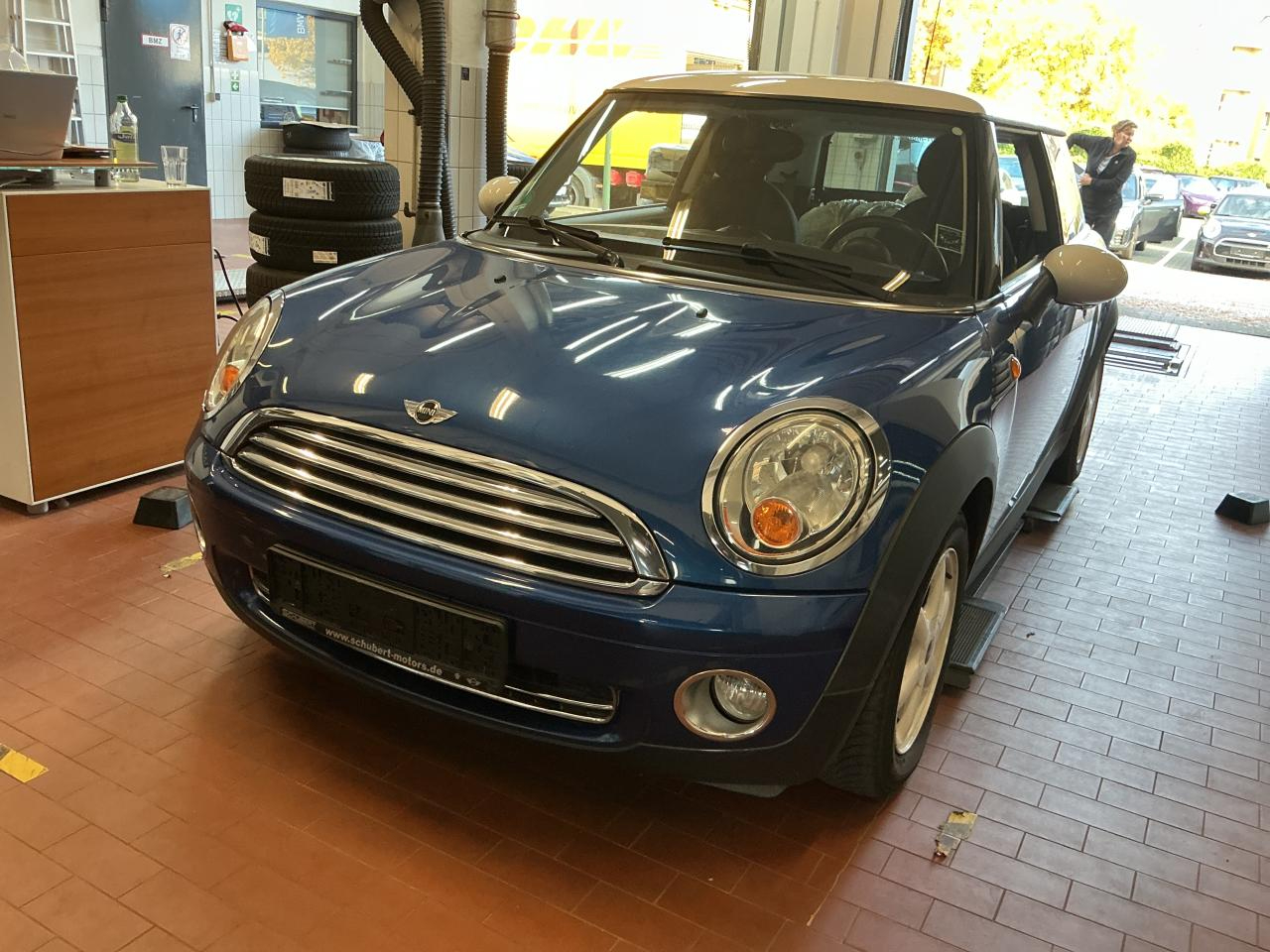 MINI COOPER Aut. + TÜV-bis-03.2027