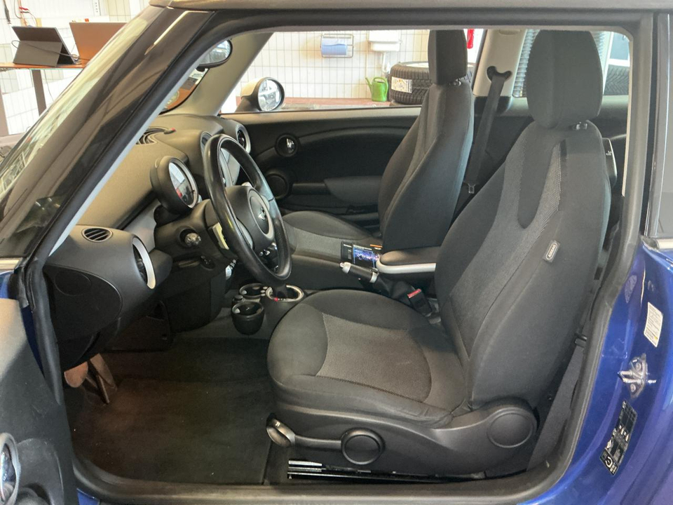 MINI COOPER Aut. + TÜV-bis-03.2027