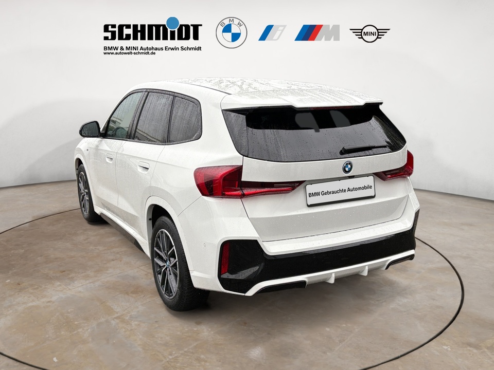 BMW iX1 xDrive30 M Sportpaket + GARANTIE-bis-09.2028