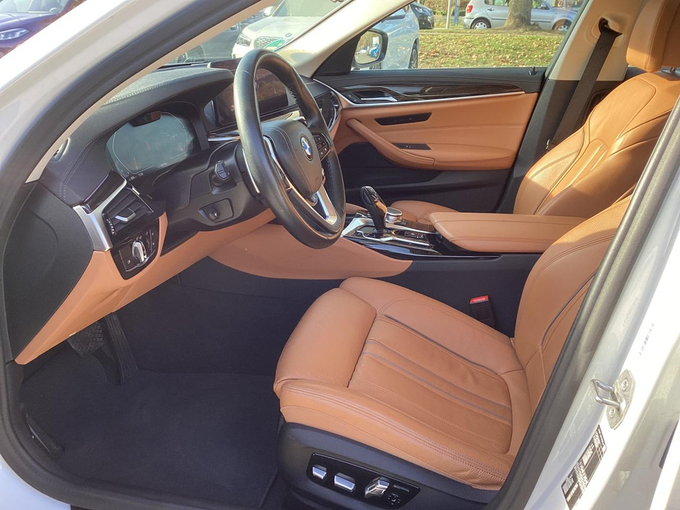 BMW 530d Touring Luxury Line + 2Jahre-BPS.-GARANTIE