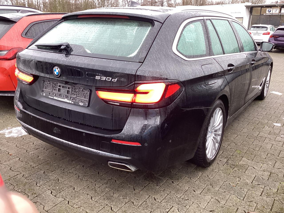 BMW 530d Touring Luxury Line + 2Jahre-BPS-GARANTIE