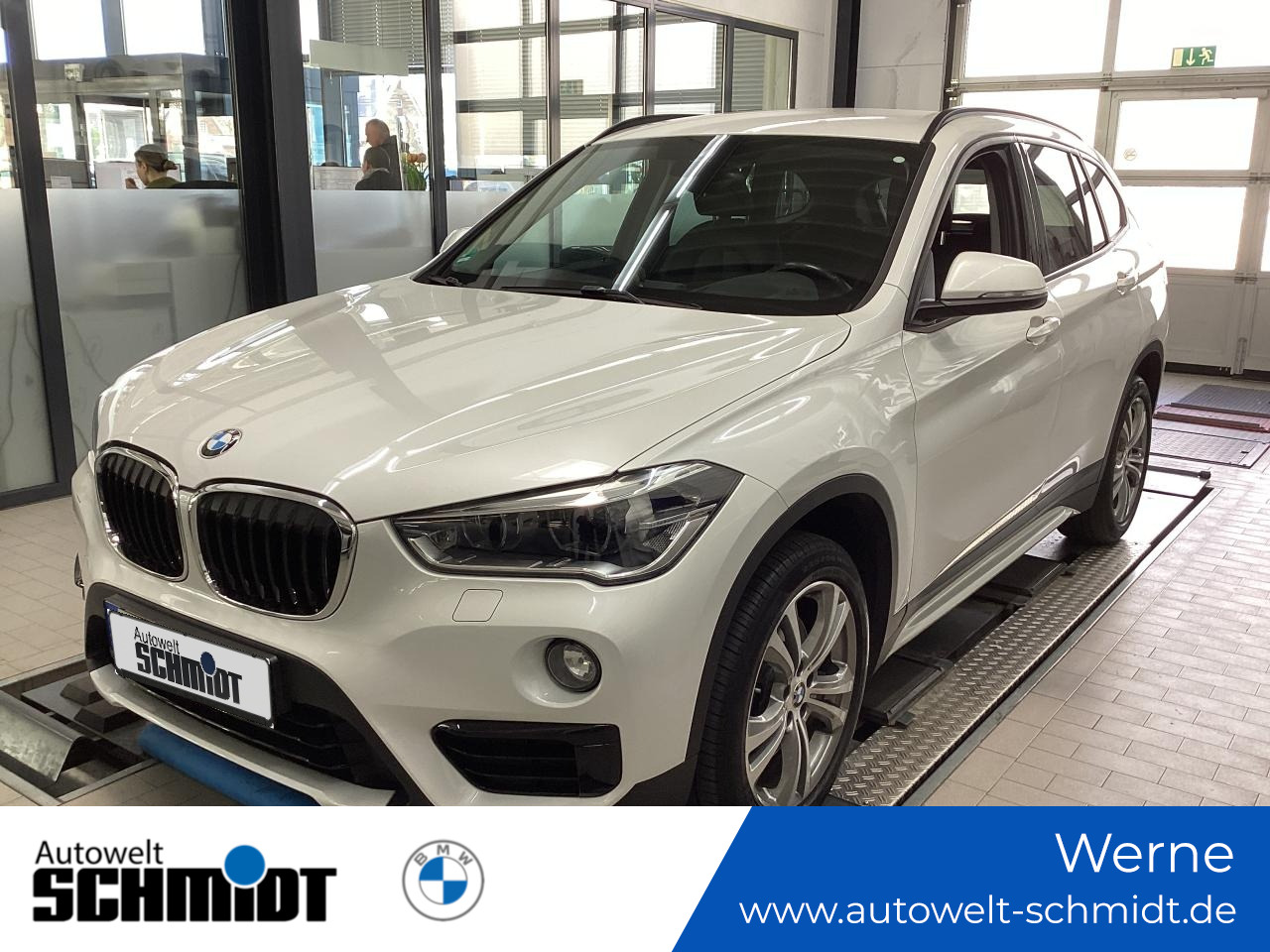 BMW X1 xDrive20d Sport Line + 2Jahre-BPS.-GARANTIE