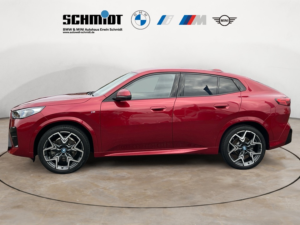 BMW ix2 xDrive30 M Sport / NP= 72.690,- / AHK / Head