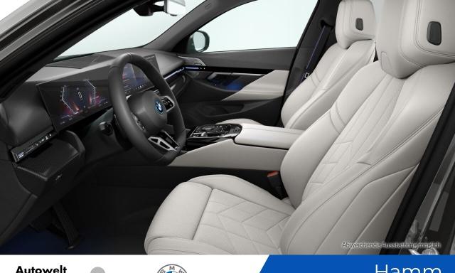 BMW i5 xDrive40 M Sportpaket Panorama Klimaaut.