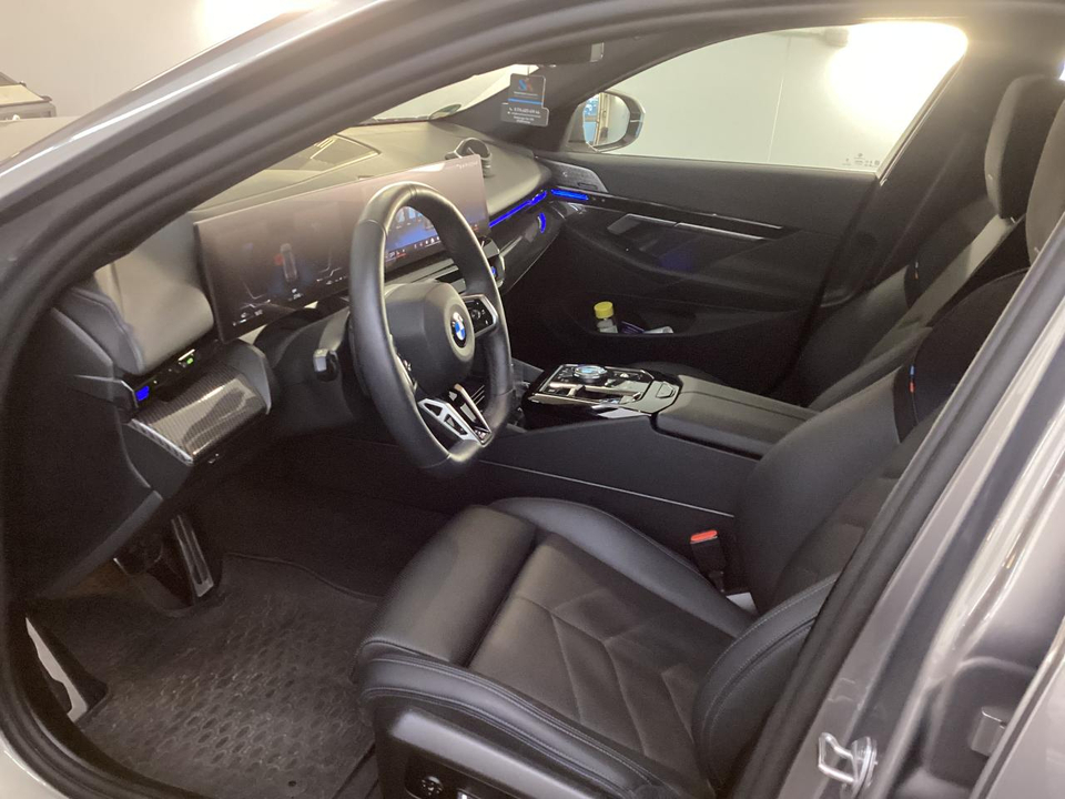 BMW 520d M Sportpaket Standhzg + GARANTIE-bis-06.29