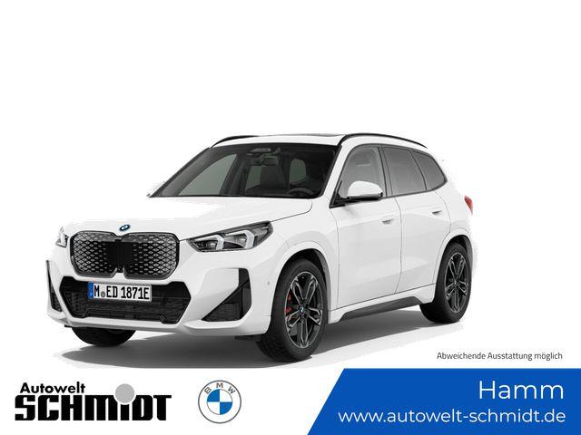 BMW iX1 xDrive30 M Sportpaket Pro UPE 75.020 EUR