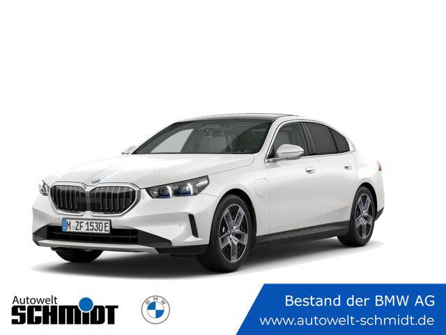 BMW 530e Navi Leder Tempom.aktiv Panoramadach Bluetooth MP3 Schn.