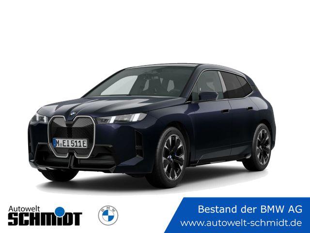 BMW iX xDrive45 Navi Tempom.aktiv Panoramadach Bluetooth PDC MP3 Schn.