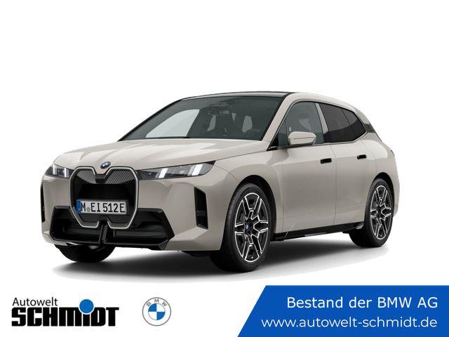 BMW iX xDrive60 Navi Tempom.aktiv Panoramadach Bluetooth PDC MP3 Schn.