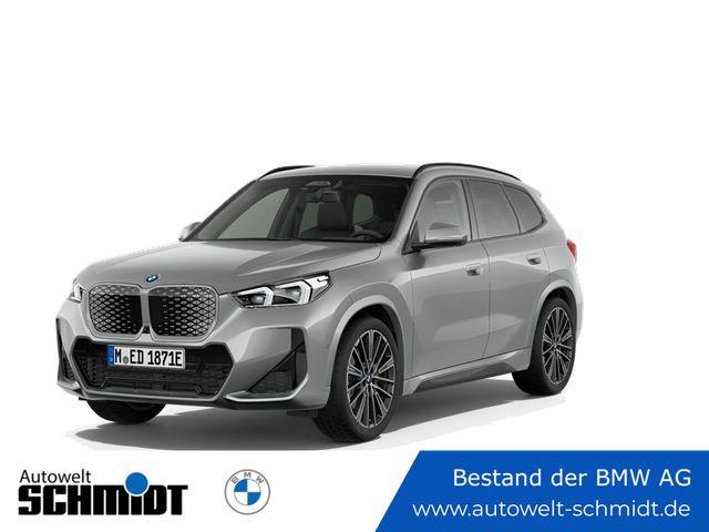 BMW iX1 xDrive30 Navi Tempom.aktiv Bluetooth PDC HeadUp