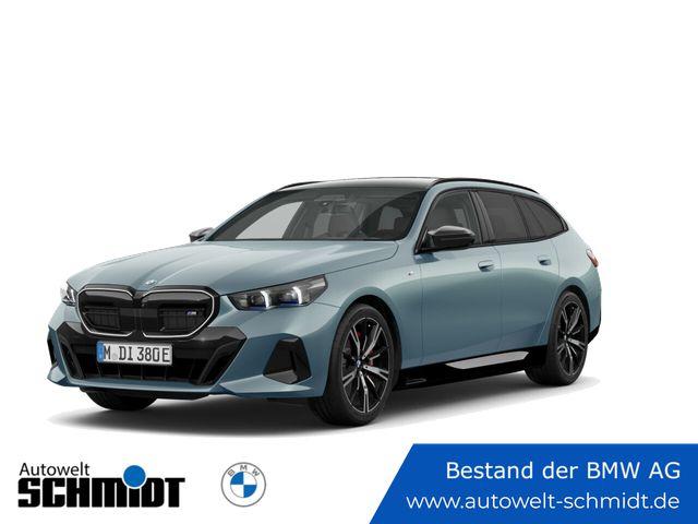 BMW i5 M60 xDrive Touring Navi Leder Tempom.aktiv Panoramadach Bluetooth MP3 Schn.