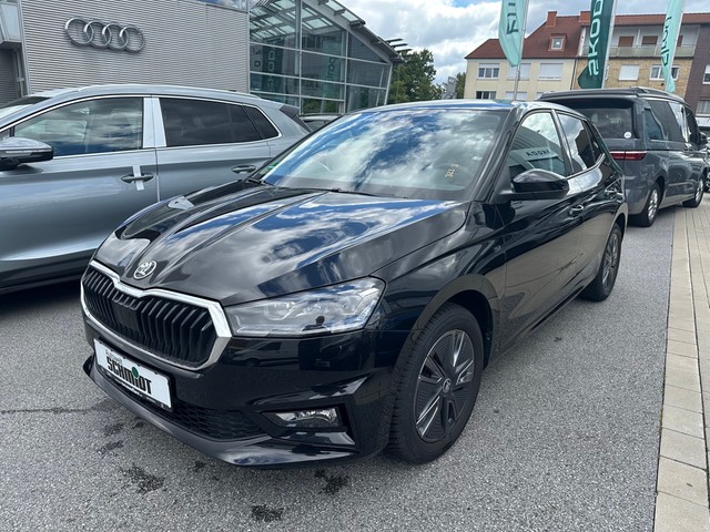 Skoda Fabia Tour 1.0 TSI DSG Navi SHZ Kamera ACC LED