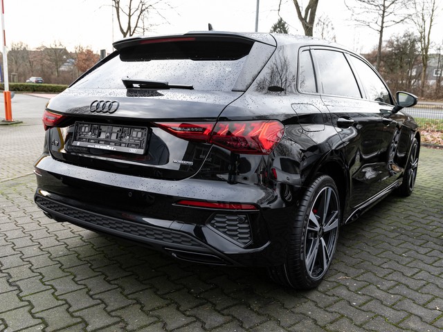 Audi A3 Sportback 40 TFSI quattro S line Matrix LED Pano B&O AHK Navi+