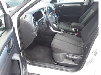 Volkswagen T-Roc 1,5 TSI DSG Life Standheiz. AHK Navi Sitzheiz. Parkassist Alu