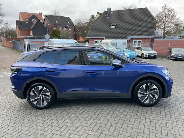Volkswagen ID.4 Pure R-Kamera SideAssist ACC Wärmep. Navi 19Zoll