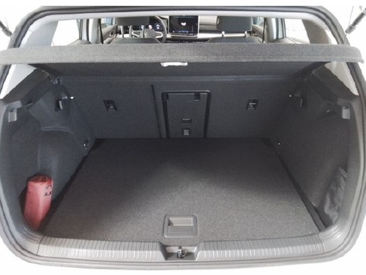 Volkswagen Golf VIII 1,5 TSI Life ACC NaviMedia Head-up LED Parkpilot