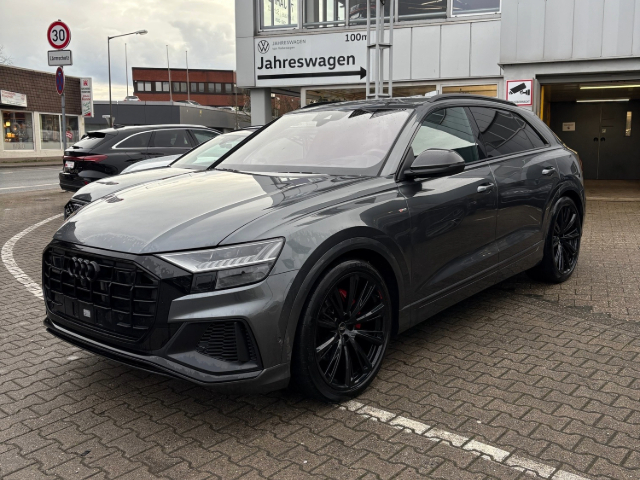 Audi Q8 55 TFSI quattro S line Competition plus