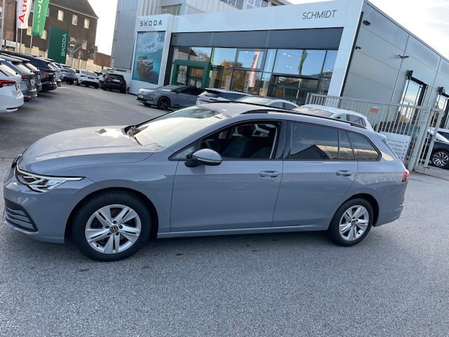 Volkswagen Golf VIII Variant 2.0TDi Life AHK R-Kamera Navi ACC LED Sitzheiz, Parkpilot