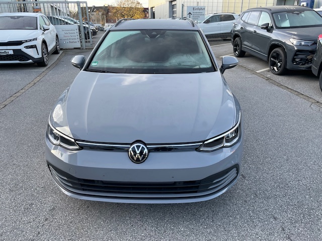 Volkswagen Golf VIII Variant 2.0TDi Life AHK R-Kamera Navi ACC LED Sitzheiz, Parkpilot