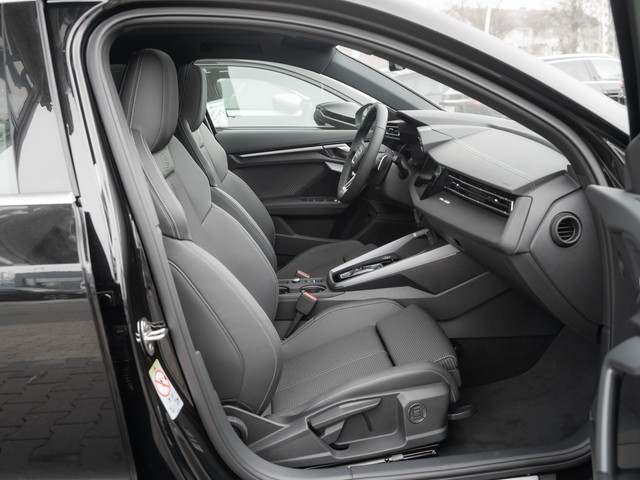 Audi A3 Sportback 35 TFSI S line PANO KAMERA LM19