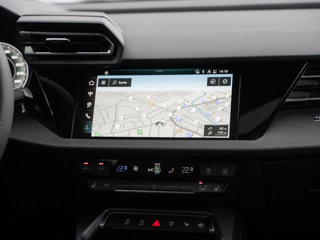 Audi A3 Sportback 35 TFSI S line PANO KAMERA LM19