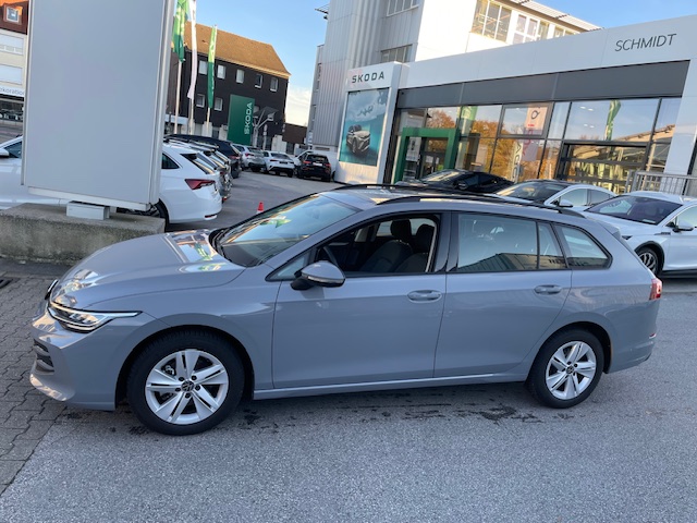 Volkswagen Golf VIII Variant Life AHK R-Kamera Navi Head-up-Display ACC