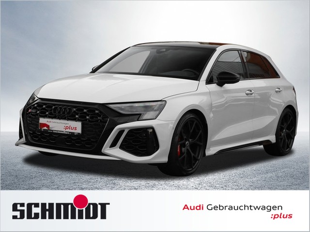 Audi RS3 Sportback Keramik Dynamikp.+ B&O 290km/h Sportabgas. Pano Navi+ Matrix LED