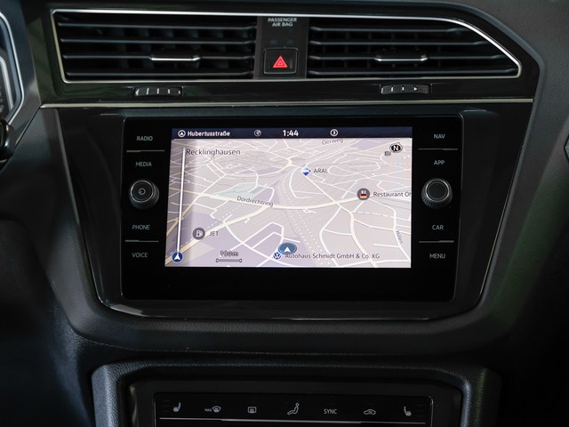 Volkswagen Tiguan 1,4 eHybrid DSG Life ACC LED Navi Parklenkassist 17"