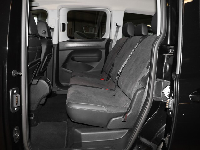 Volkswagen Caddy 1,5 TSI DSG Style ACC LED NaviPro R-Kamera Parklenk 18"