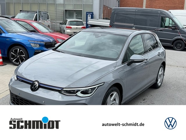 Volkswagen Golf VIII 1.5TSi DSG GTE eHybrid R-Kamera Panoramad. ACC Sitzheiz. Parkassist