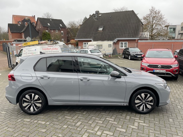 Volkswagen Golf VIII 1.5TSi Goal AHK ACC SideAssist AppConnect LED Parkpilot Alu