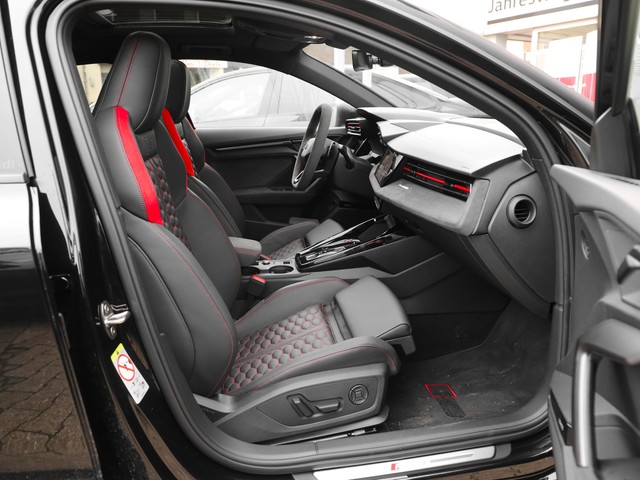 Audi RS3 Sportback ACC Matrix LED Pano Navi+ RS-Sportabgas 280km/h