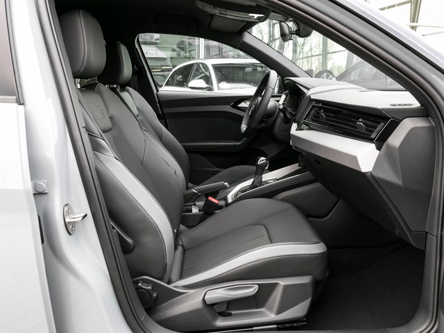 Audi A1 Citycarver 30 TFSI S line Edition One ACC Navi+ LM18 LED Teilleder