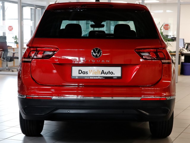 Volkswagen Tiguan 1.5TSi Active NaviMedia ACC LED Sitzheiz. Parkpilot