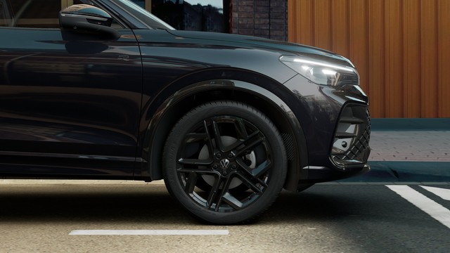 Volkswagen Tiguan "R-LINE" 1,5 l eTSI 7-Gang-DSG PANO-LM-20-BLACK STYLE-IQ LIGHT