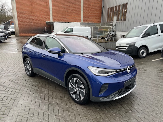 Volkswagen ID.4 Pure AHK SideAssist ACC Wärmep. IQ-Light Navi