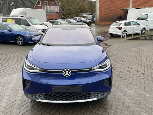 Volkswagen ID.4 Pure AHK SideAssist ACC Wärmep. IQ-Light Navi