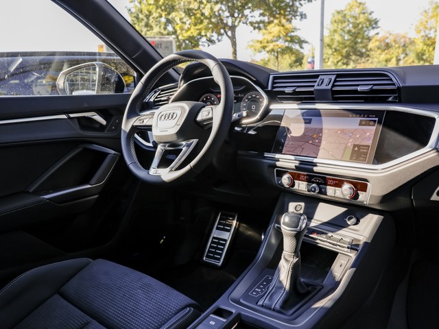 Audi Q3 Sportback 35 TFSI UPE 66.620,00 2 x S line Business ACC AHK Pano Matrix Sonos