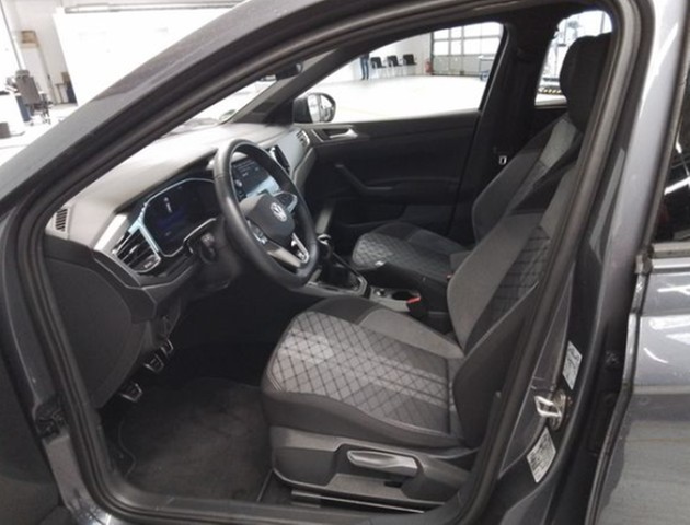 Volkswagen Taigo 1,0 TSI R-Line ACC Matrix Navi 17" Parkpilot