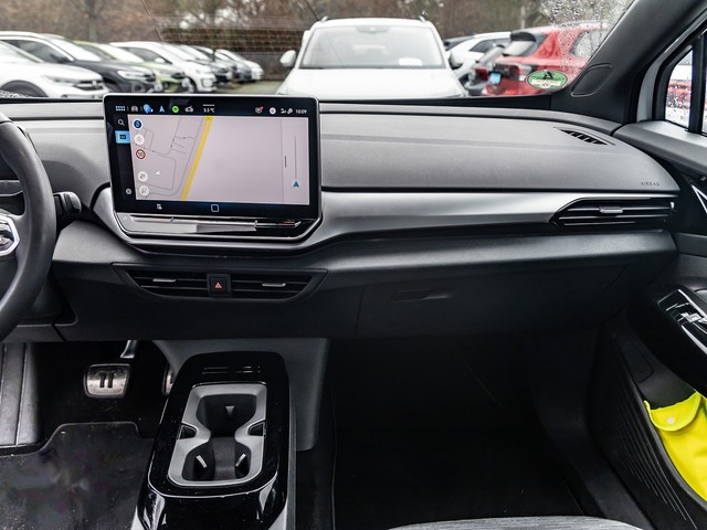 Volkswagen ID.4 Pro NaviPro Wärmep. SideAssist ACC 19Zoll IQ-Light