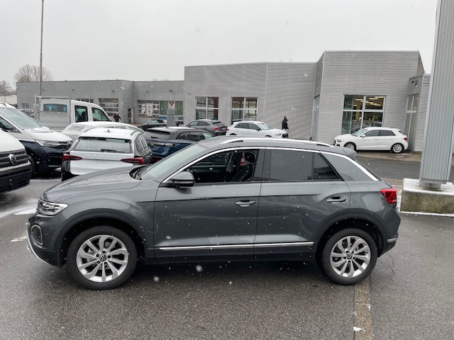 Volkswagen T-Roc 1.5TSi DSG Style R-Kamera ACC NaviMedia LED-Plus 17Zoll