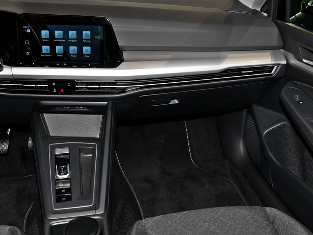 Volkswagen Golf VIII Variant 1.0 TSI DSG Life