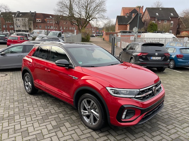 Volkswagen T-Roc 1.5TSi DSG R-Line AHK elektr. Heckklappe ACC Navi 17Zoll