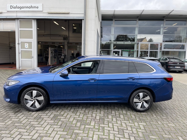 Volkswagen Passat Variant 1.5 eTSi DSG Business R-Kamera Navi 17Zoll elektr. Heckklappe ACC SideAssist