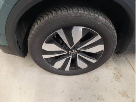 Volkswagen T-Roc 2,0 TDI DSG Goal ACC LED Plus AHK R-Kamera SideAssist 17"