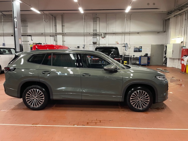 Volkswagen Tayron 1.5 eTSi DSG Life AHK R-Kamera 18Zoll SideAssist ACC LED