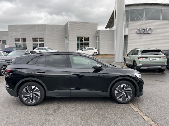 Volkswagen ID.4 Pure Navi ACC SideAssist Wärmep. IQ-Light 19Zoll