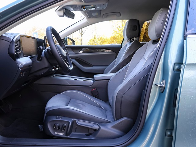 Volkswagen Passat Variant 1.5 eTSI Business R-Kamera Navi 17Zoll elektr. Heckklappe ACC SideAssist